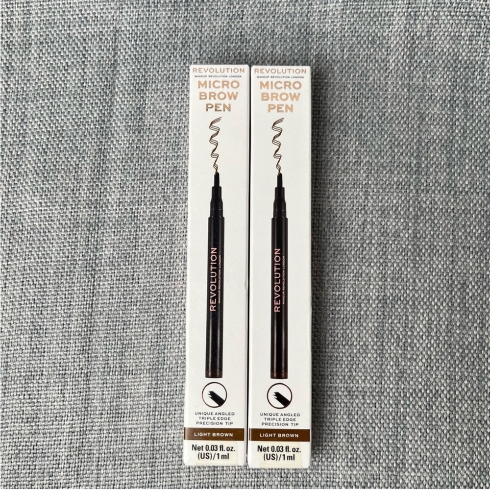 Revolution Micro Brow Pen Light Brown Micro Bladed effect Eyebrow Makeup Pen